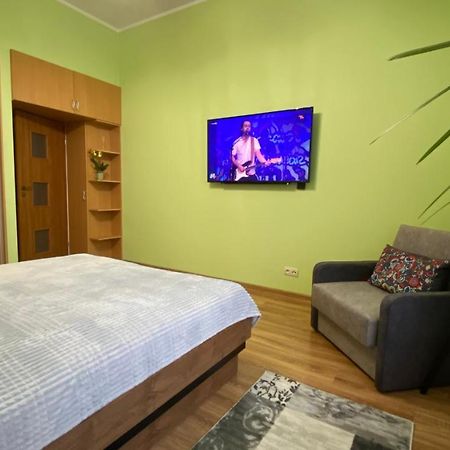 Lublinbnb - Exclusive Family Apartment ------ In The Heart Of Lublin -------------------------------- Bedroom & Living Room & Kitchen Exteriör bild