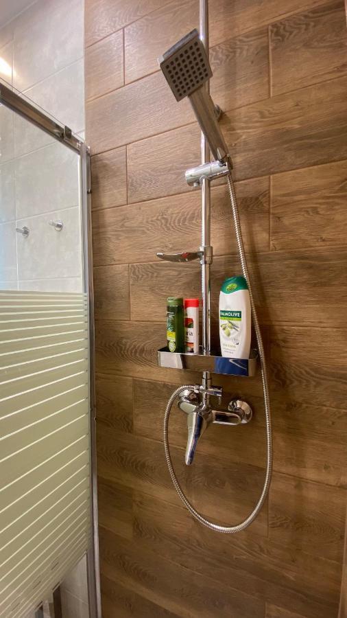 Lublinbnb - Exclusive Family Apartment ------ In The Heart Of Lublin -------------------------------- Bedroom & Living Room & Kitchen Exteriör bild